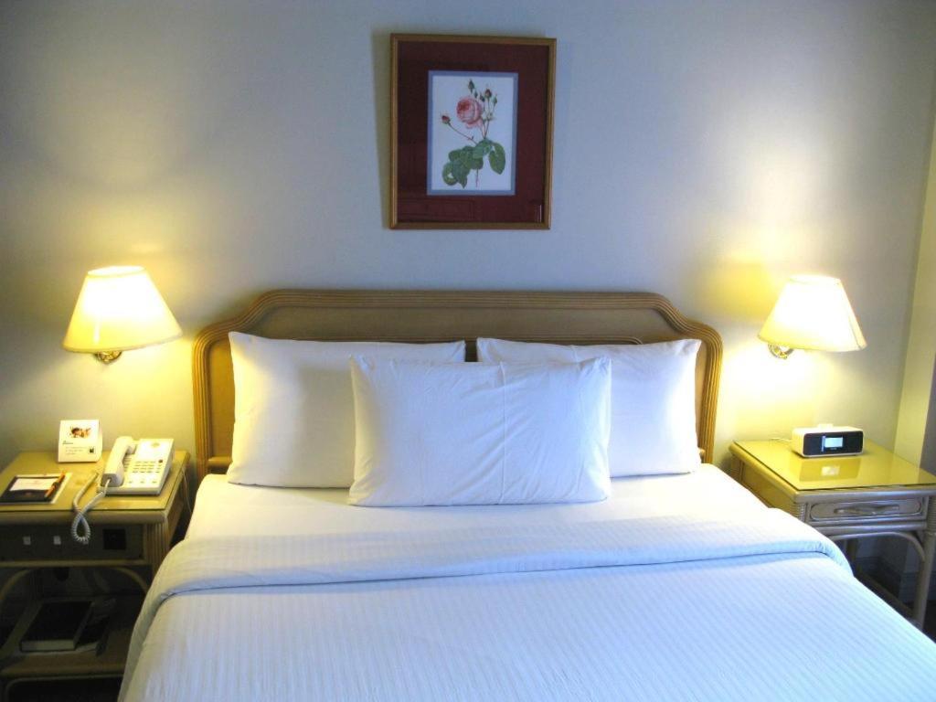 Casa Leticia Boutique Hotel Davao Екстер'єр фото