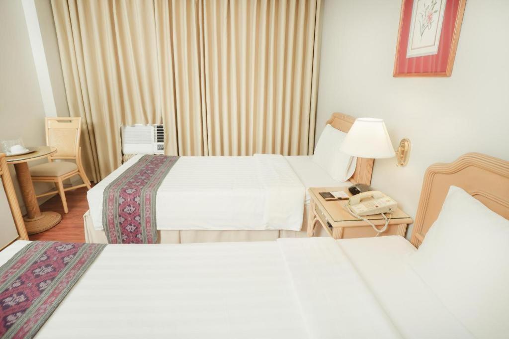 Casa Leticia Boutique Hotel Davao Екстер'єр фото